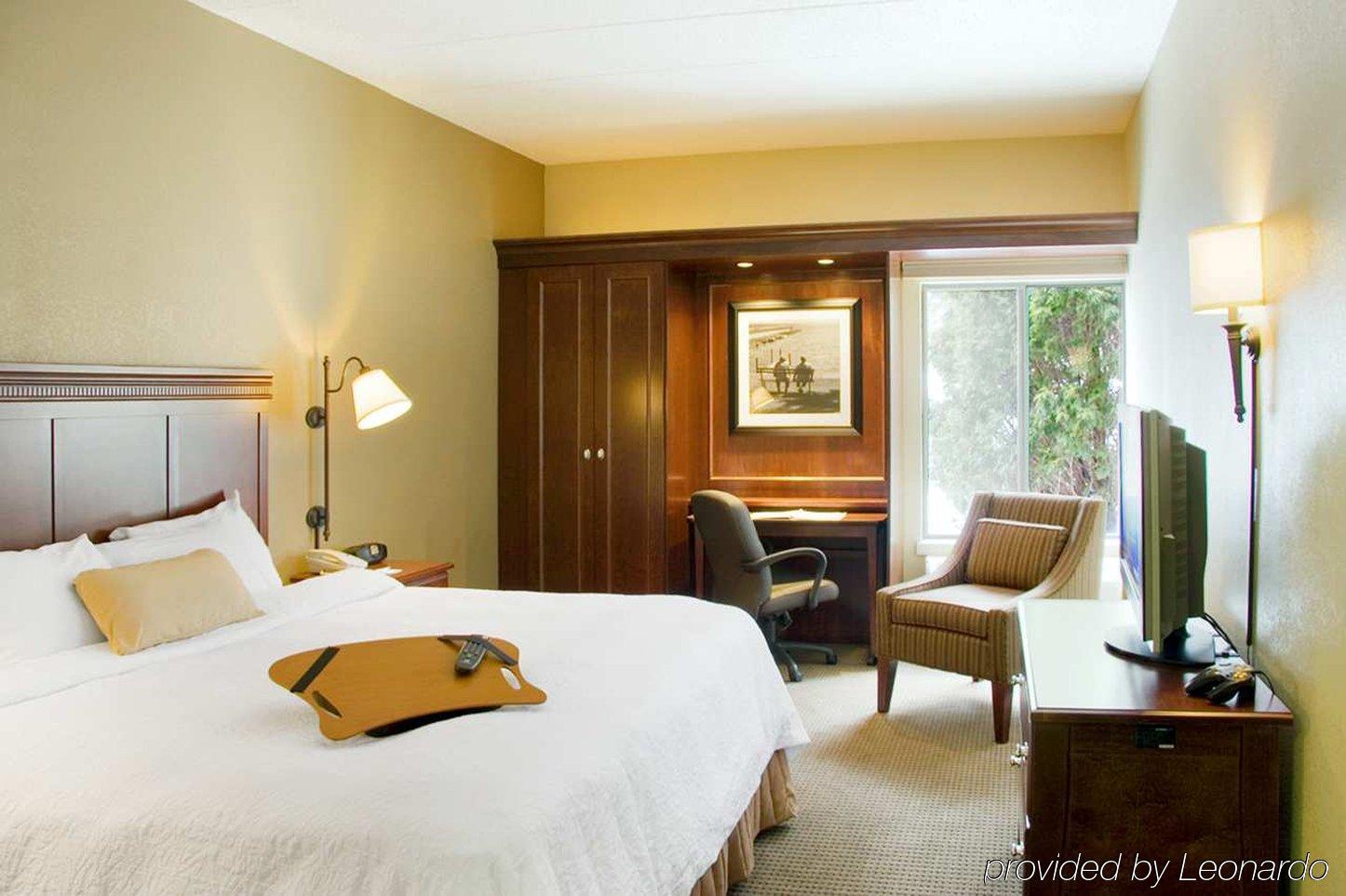Hampton Inn Madison East Towne Mall Area Номер фото